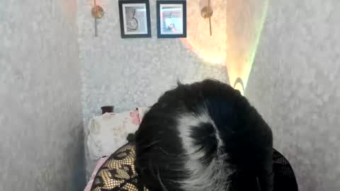 emily_rosue_ online show from August 7, 3:46 am