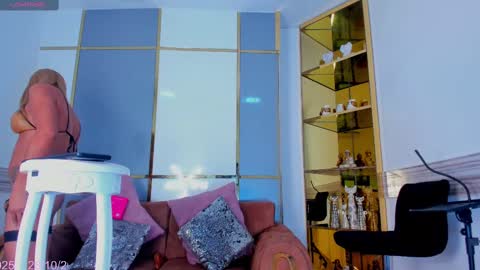 Emma online show from October 28, 12:47 pm