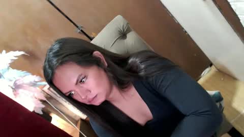 empressrheo online show from February 20, 2:07 am