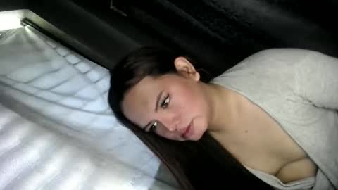 empressrheo online show from September 18, 3:01 am