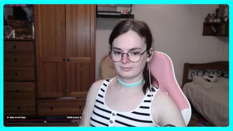 Snapshot of eva_katt chatting on March 4, 12:12 pm Gamer Katt online show from March 4, 12:12 pm