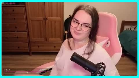 Snapshot of eva_katt chatting on October 10, 9:16 pm Gamer Katt online show from October 10, 9:16 pm