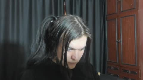 evan online show from February 23, 11:00 am