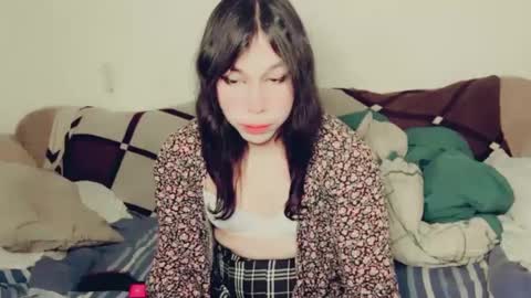 Snapshot of evelyn420521 chatting on January 3, 8:43 pm evelyn420521 online show from January 3, 8:43 pm