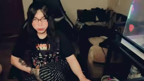 evelyn420521 online show from July 21, 7:22 am