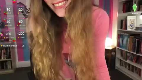 Evie3 online show from July 4, 6:35 pm