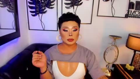 Lindsay online show from June 14, 4:30 pm