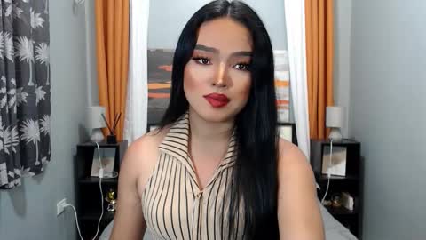 ITYS ME MONA online show from February 15, 5:33 pm