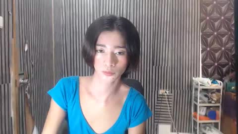 fiona908995 online show from April 18, 7:58 pm