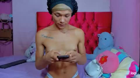 Flower weed online show from April 2, 10:30 pm