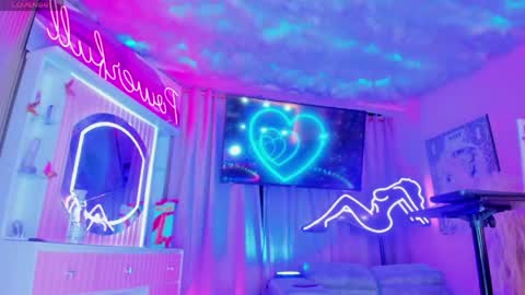 fresaloverx online show from April 16, 9:39 pm