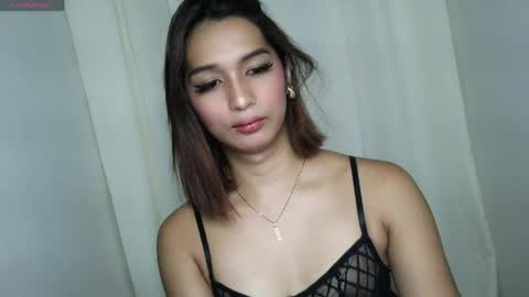 Dahlia Hawkins online show from April 4, 5:44 pm