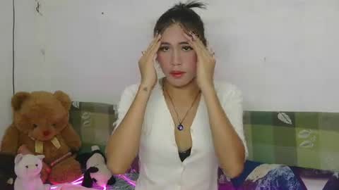 LIL LEE online show from October 14, 3:29 am