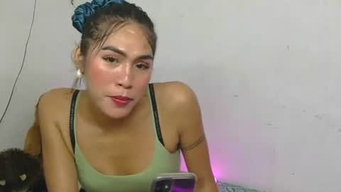 LIL LEE online show from October 17, 4:16 am