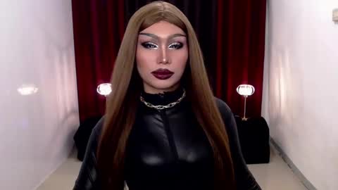 Gia X online show from December 13, 2:21 am