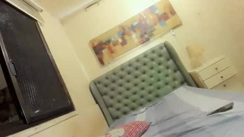 urGIRL online show from April 23, 11:51 am