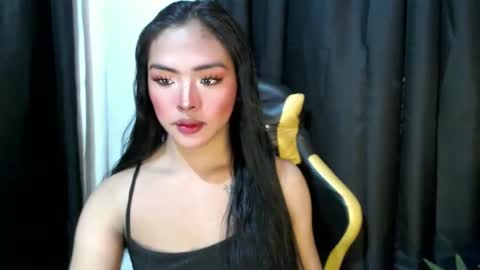 queen ronna online show from December 9, 11:26 am