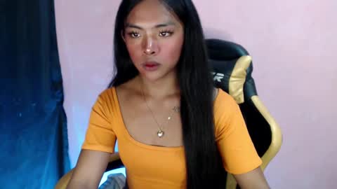 queen ronna online show from January 25, 6:21 pm
