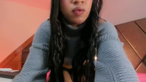 gisellecarteer__ online show from October 5, 1:22 pm