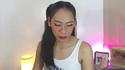 Kyla and Nian online show from November 6, 1:16 am