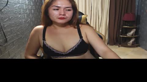 Snapshot of goddesstop chatting on December 18, 9:04 am MASTER online show from December 18, 9:04 am