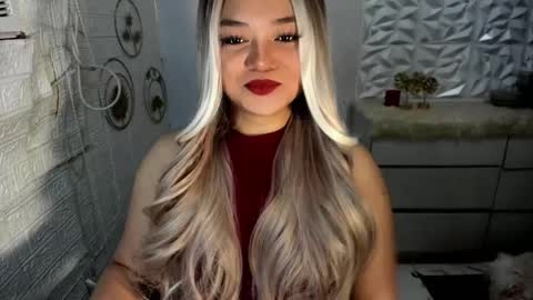 Snapshot of gorgeousamandarose chatting on October 15, 11:49 pm Amanda rose online show from October 15, 11:49 pm