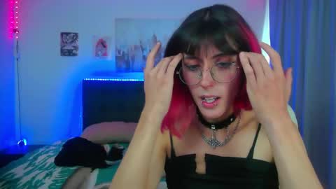 goth_minerva online show from February 8, 3:18 pm