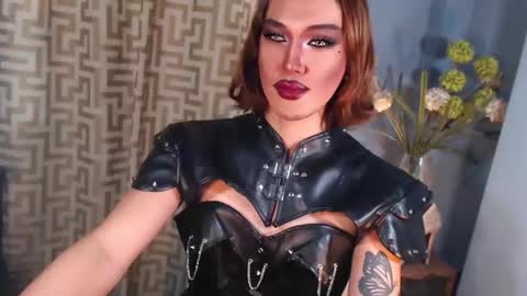 hellatarahathor online show from March 27, 2:29 pm