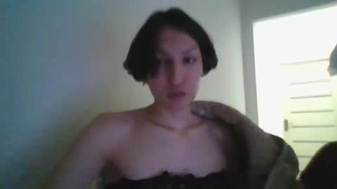 Snapshot of hencamx chatting on February 23, 1:53 pm Eva online show from February 23, 1:53 pm
