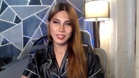 Davey online show from December 17, 3:56 am