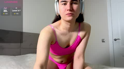 heyalena online show from April 9, 2:12 pm