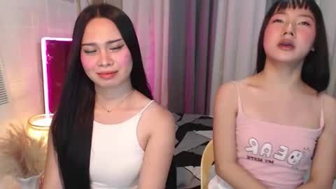 hoelymolly online show from March 7, 4:35 pm