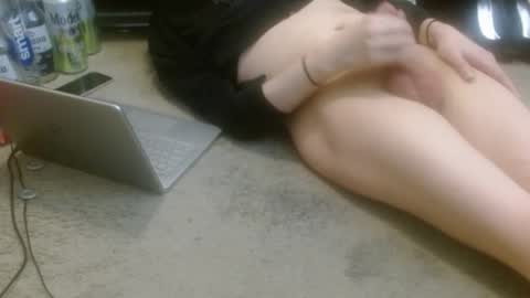 Holly Hawkes online show from February 12, 1:23 am