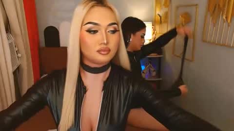 Snapshot of horsecockivy chatting on December 6, 8:32 am Ivy online show from December 6, 8:32 am