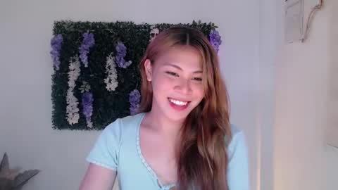 Selena online show from March 4, 4:52 pm