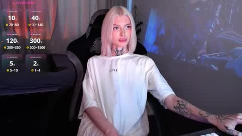 hotchubently online show from September 10, 10:58 am