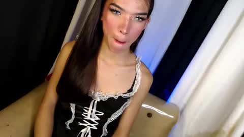 HI its me youre lovely MICHAELA  online show from November 24, 3:14 pm