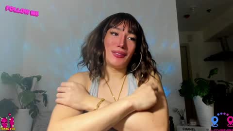 crishinahotty online show from February 8, 3:41 am