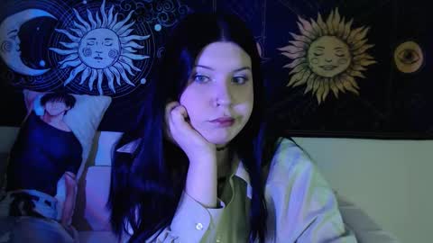 Vella online show from March 10, 7:06 pm