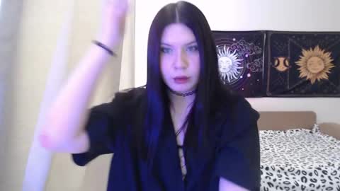 Vella online show from April 18, 10:50 am