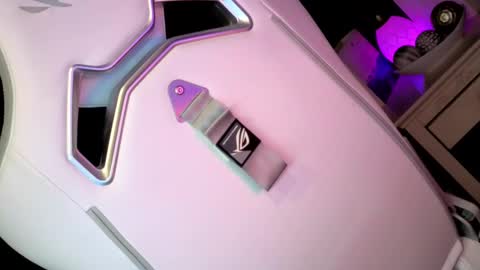 Candy Moore online show from January 6, 4:44 pm