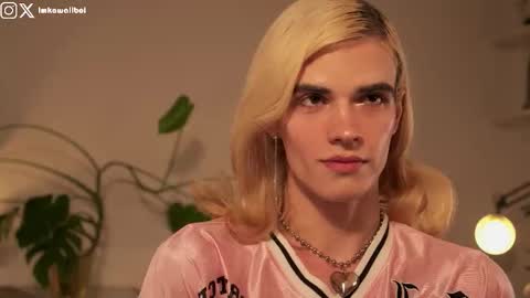 sasha hethey online show from October 8, 6:31 pm