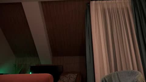 sasha hethey online show from March 25, 1:22 am