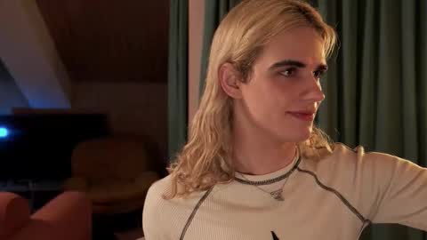 sasha hethey online show from March 28, 1:07 am