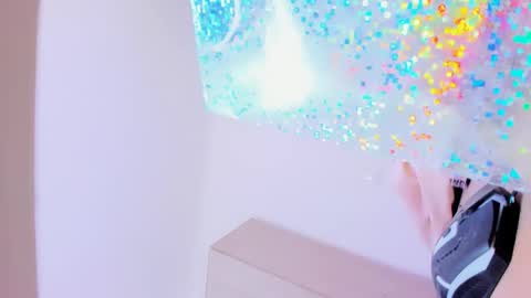 ISABELLA online show from March 25, 8:30 am