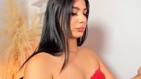 Isa online show from March 3, 10:05 pm