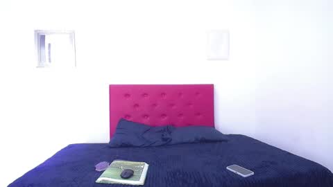 issa_kitty online show from December 14, 5:47 pm