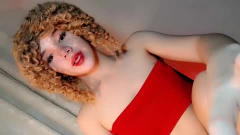 EZZIE online show from February 3, 11:05 pm