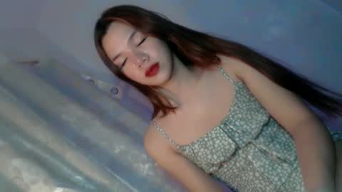 EZZIE online show from February 27, 6:31 pm