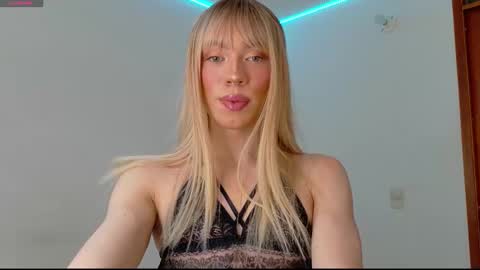 Ivonny online show from December 17, 8:03 pm